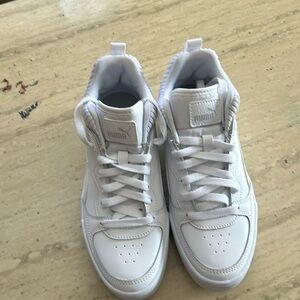 Zapatos puma para mujer nuevos muy bonitos